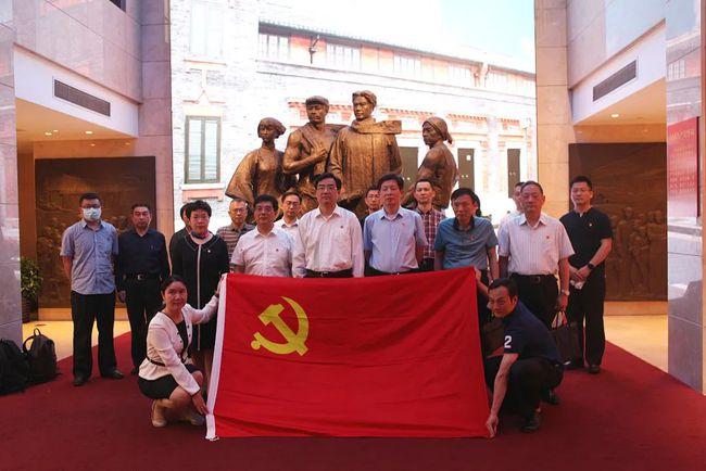 探索五一旅游持续火热,哪些文旅新玩法让你眼前一亮?的精彩世界-五一旅游持续火热,哪些文旅新玩法让你眼前一亮?红迪网